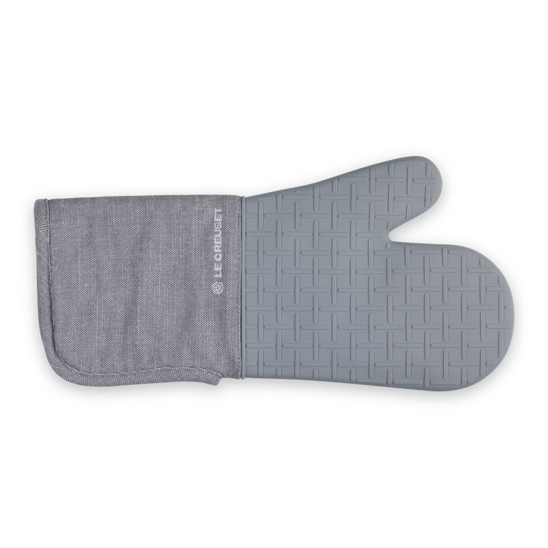 Le Creuset Oven Mitt 15 In Charbon, Brown