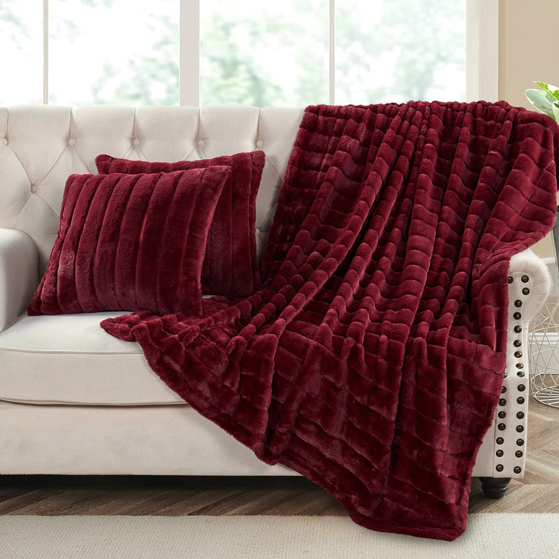 Jeté en fausse fourrure Luxury, Bourgogne, 50 po x 60 po