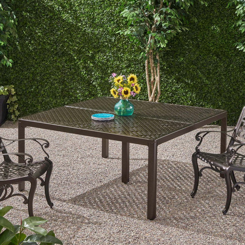 Table de salle à manger d'extérieur moderne en aluminium avec accents tissés
