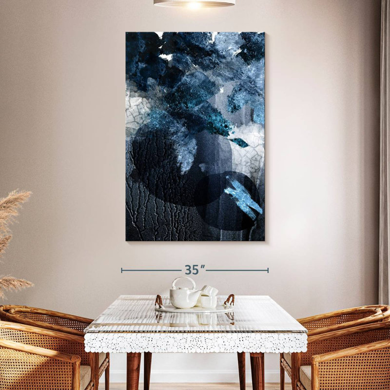 Avery Navy White, 51" H x 34" W