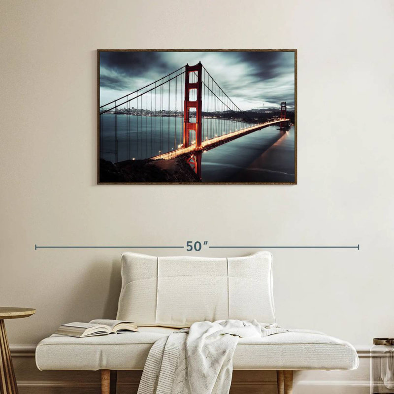 Nuage de tempête Golden Gate Bridge, 37 po x 25 po, Cadre flottant en noyer