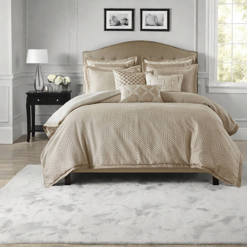 Luxury King Bedding Sets, Polyester Texture, Elegant Tan And Ivory Design For Home