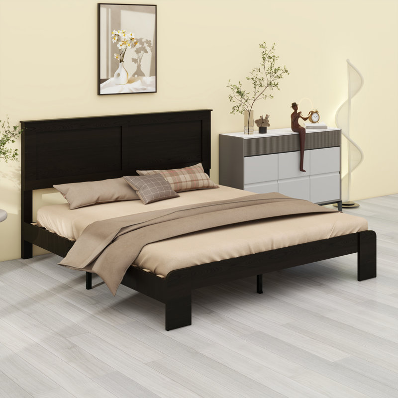Structure de lit plateforme silencieuse en bois avec rangement généreux sous le lit, aucun sommier nécessaire