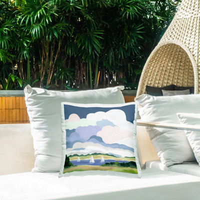 Coussin d'extérieur à imprimé lac voiliers avec nuages par Jennifer Brinley
