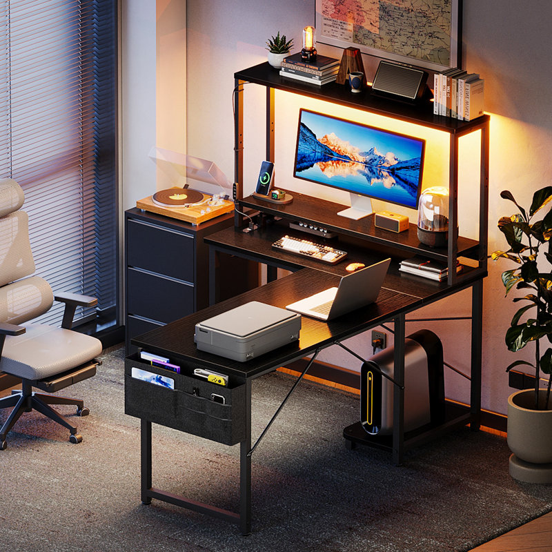 Bureau en forme de L sans boîte de réception avec lumières DEL et prises de courant, H 58,3 po x l 43,3 po x P 31,5 po, Noir