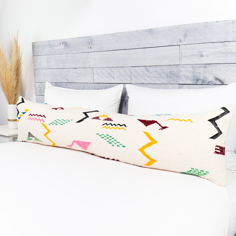 Housse de coussin Zinat, H 12 po x l 52 po, Blanc / jaune / vert abstrait