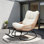 Chaise berçante de patio en osier avec coussin et repose-pieds