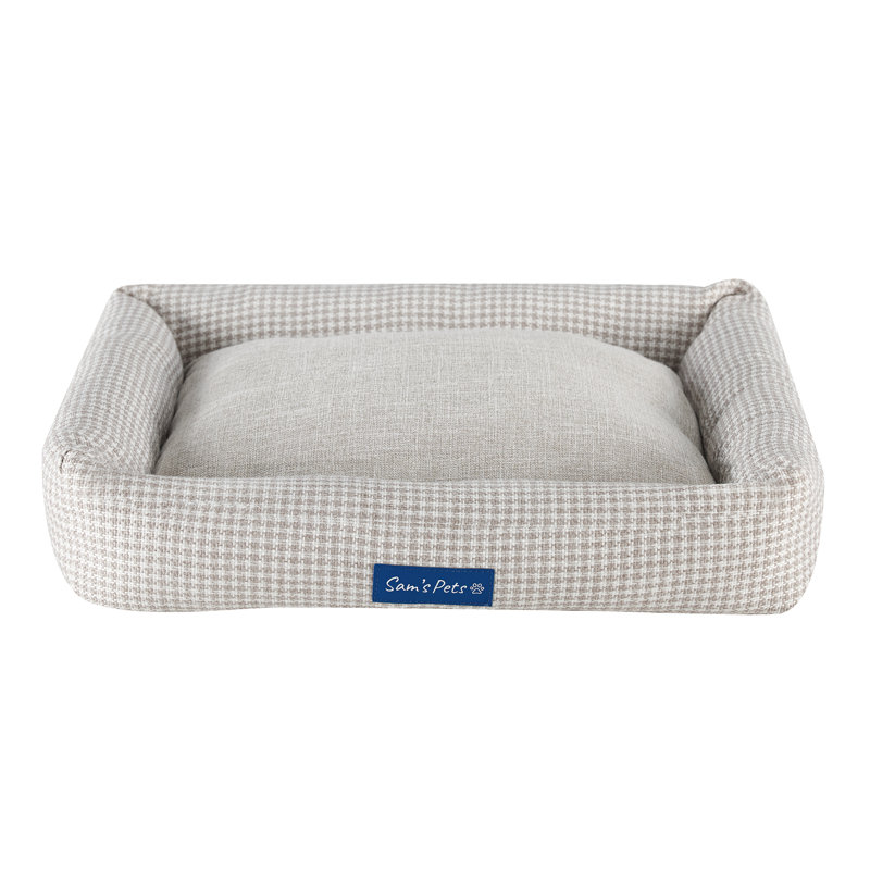 Arlo Pet Bed, Brown, Medium (18.9" W x 16.54" D x 2.76" H)