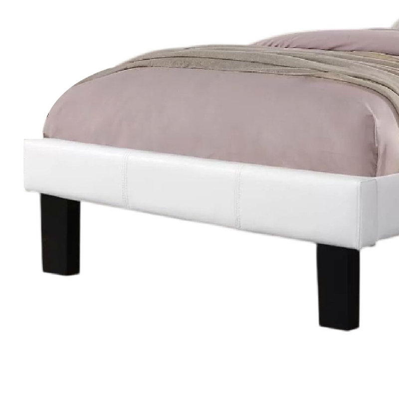 Lit simple Mannie avec bordure argentée, similicuir capitonné à boutons blancs