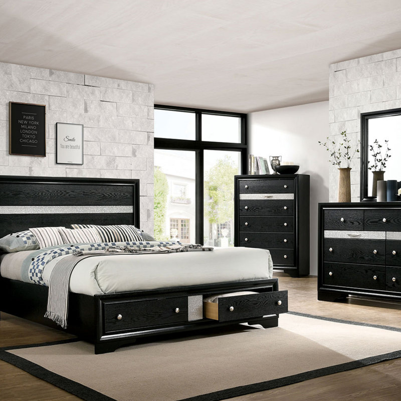 Exquis lit en bois massif contemporain avec des éléments de conception uniques, parfait pour créer une retraite luxueuse et confortable dans la chambre principale.