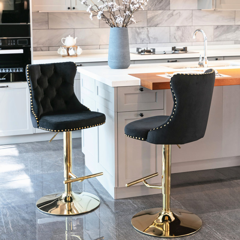 Siège pivotant doré à hauteur réglable de 25 à 33 pouces en velours confortable, tabourets de bar modernes noirs avec dossier, de 2 pour la maison et les îlots de cuisine