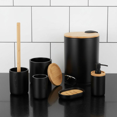 Accessoires de salle de bain avec accents naturels, ensemble moderne 6 pièces