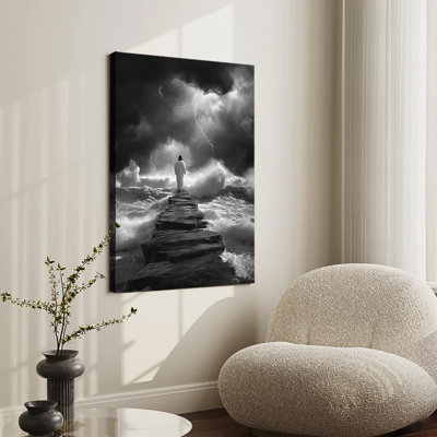 Jésus marchant sur un chemin de pierre sous un orage, tableau en noir et blanc, grande toile tendue sur châssis, idéal pour le salon ou la chambre.