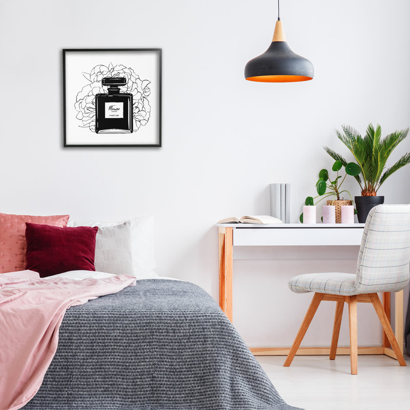 «Black Perfume & Roses», estampe numérique encadrée par Martina Pavlova, Giclée encadrée noir minuit, H 24 po x l 24 po