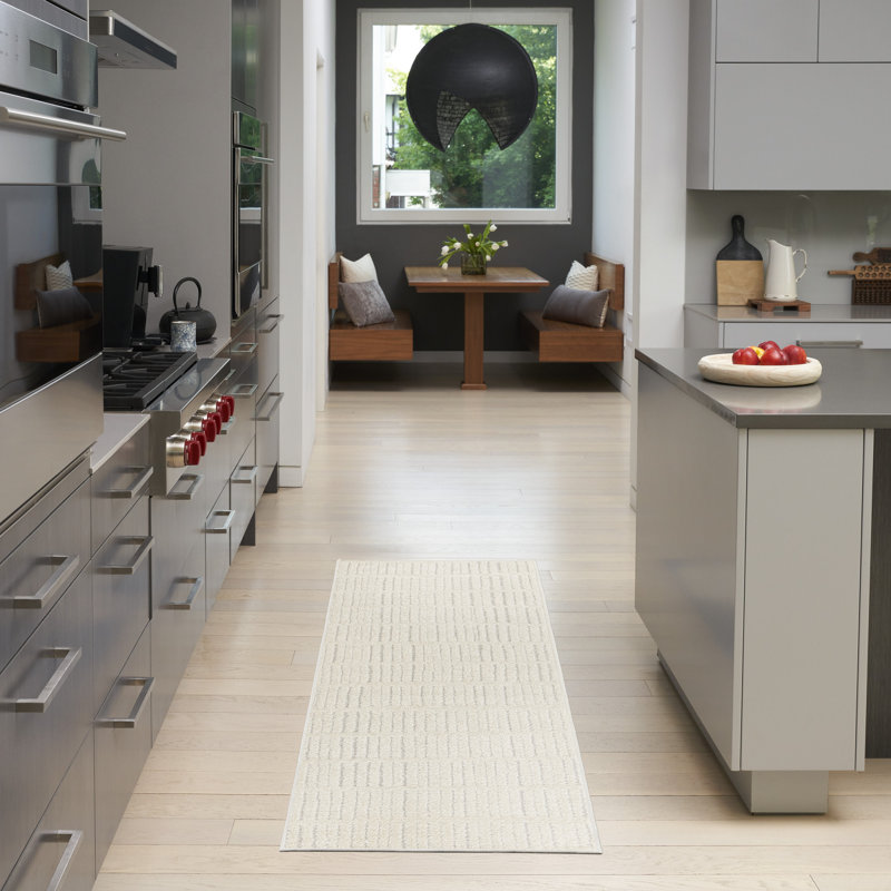 Geometric Indoor Rug, Runner 2'2" x 6'