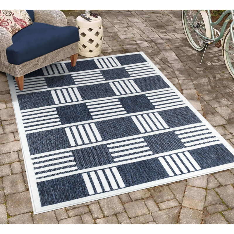 Hezekiyah Geometric Indoor / Outdoor Area Rug, Rectangle 120 x 170cm