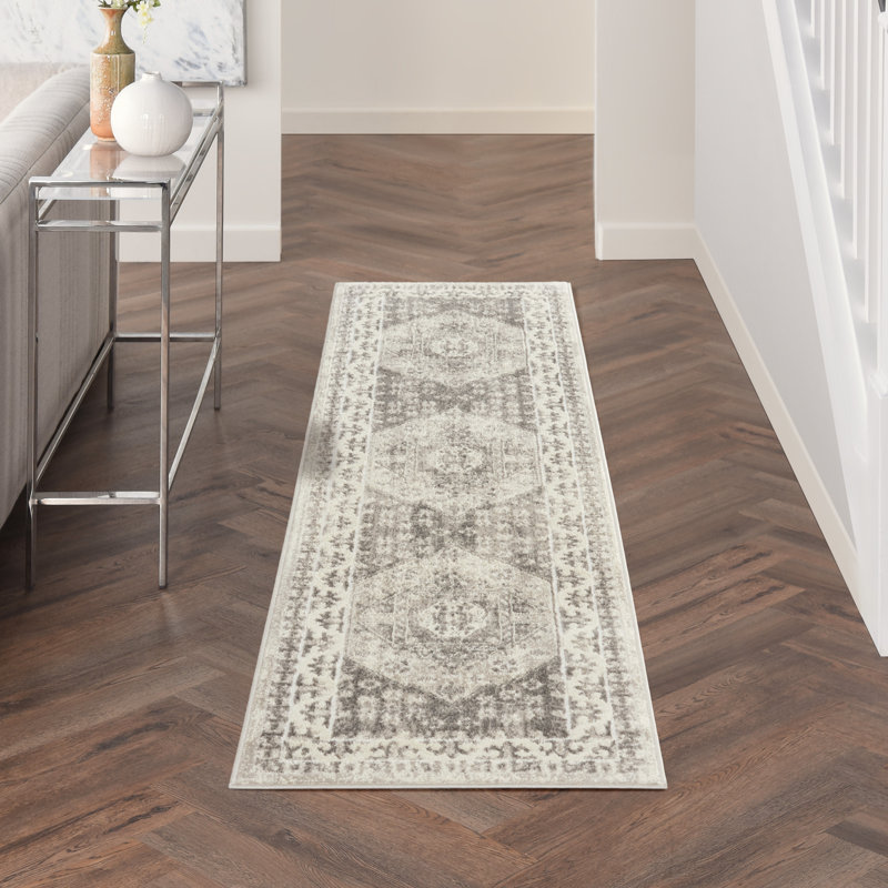 Tapis ivoire Madlyn, Tapis de couloir 2 pi 2 po x 7 pi 6 po