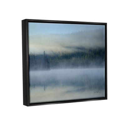 «Foggy Mountain Lake Scenery» par Alan Majchrowicz - impression