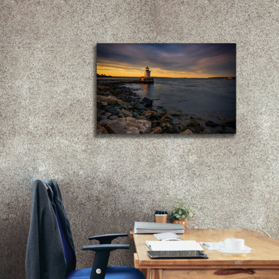 «Dusk At Portland Breakwater Lighthouse» par Rick Berk, art mural sur toile