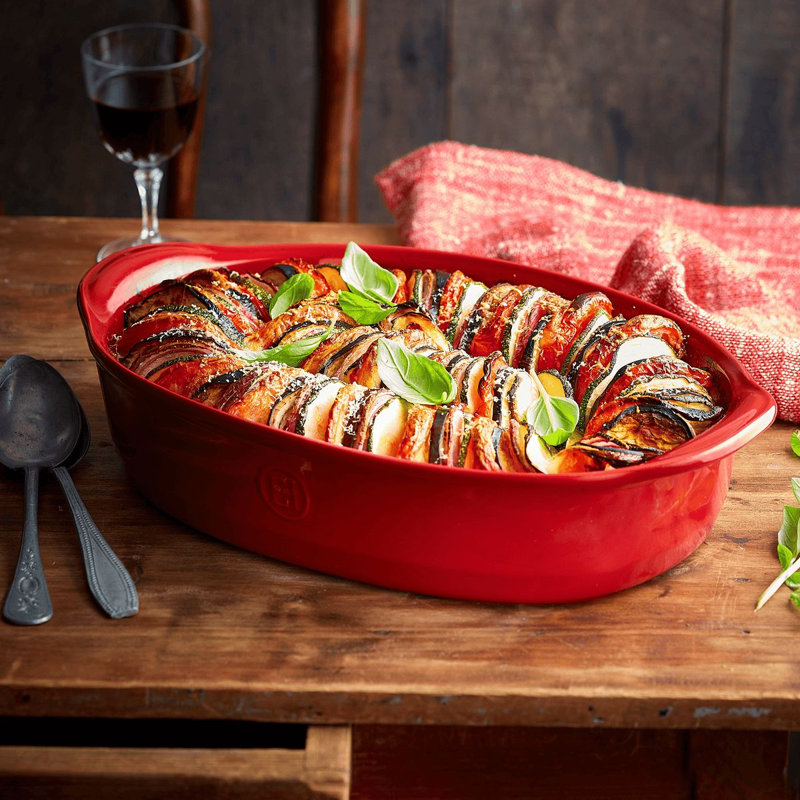 Burgundy Large Oval Baking The Right Dish, 10.6" x 6.85"