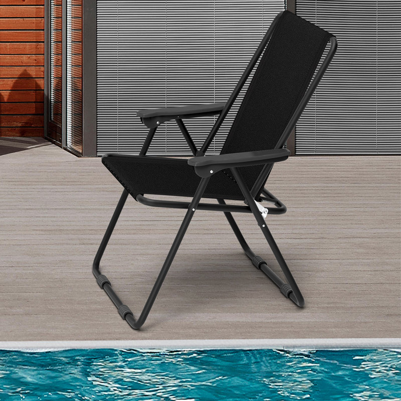 Chaise pliante noire pour l'extérieur, chaise de patio en filet avec accoudoirs, chaise de jardin légère et portative pour le camping, la piscine et la cour
