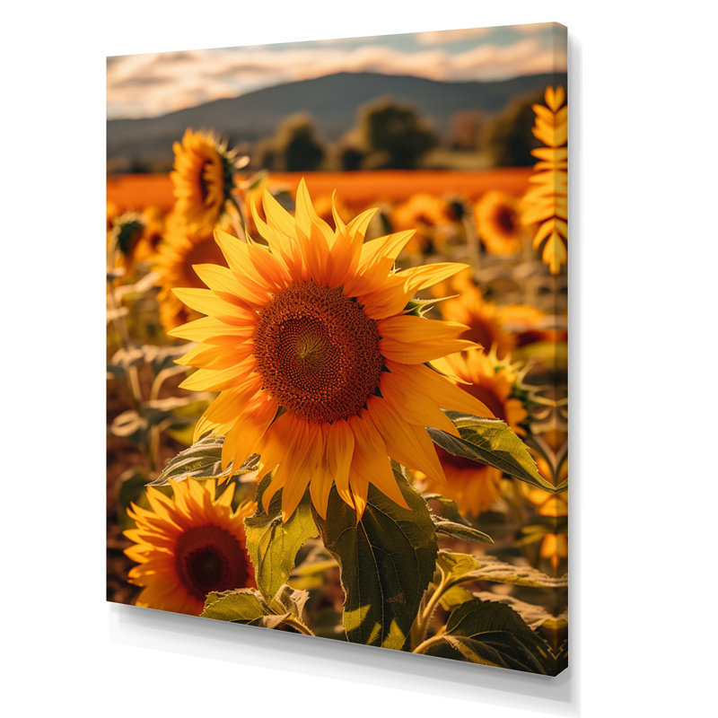 Tournesol doré au coucher du soleil I, Toile tendue, H 32 po x l 16 po x P 1 po
