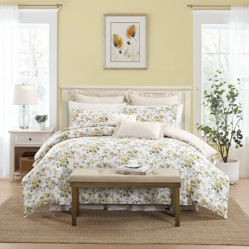 Laura Ashley Roses Gold Cotton Reversible Comforter Bonus Set, Twin Comforter + 4 Additional Pieces