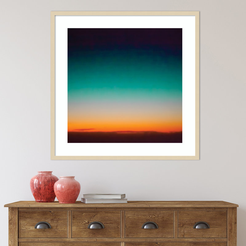 Sunrise Flying par Caroline Mint - Photographie de cadre photo, Brun, H 33 po x l 33 po