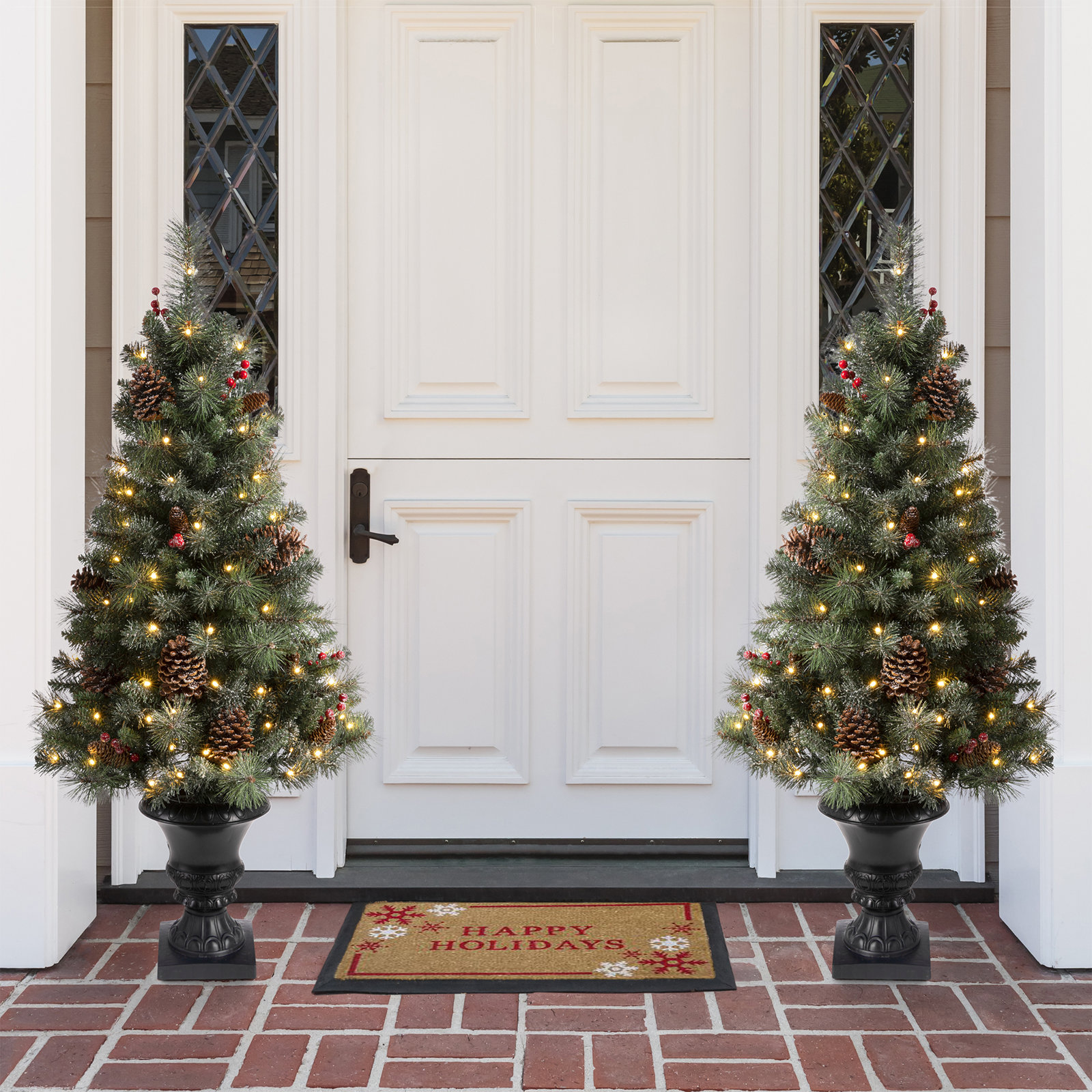 Green Artificial Christmas Tree with Clear/White Lights, 5 ft.