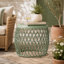 Table d'appoint en treillis en fer légère et durable, parfaite pour un décor intérieur élégant et fonctionnel.