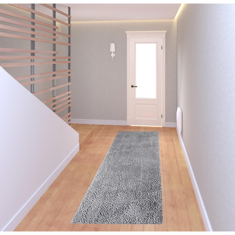 Indoor Rug, Runner 2'8" x 8'
