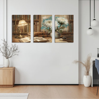 Ensemble de 3 tableaux sur toile représentant une scène de bibliothèque vintage avec livres, lampe et fleurs