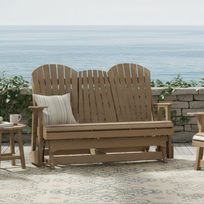 Chaise d'extérieur en polyéthylène