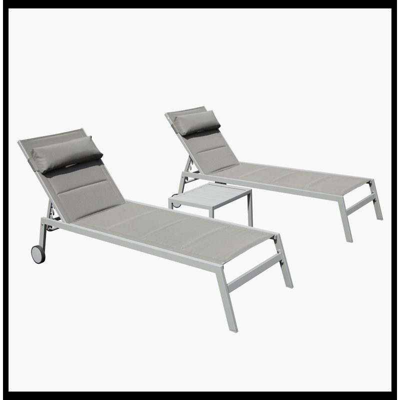 Outdoor Patio Chaise Lounge Set Of 3, Premium Aluminum Pool Lounge Chairs With Side Table & Smooth Wheels, PVC-coated polyester Padded Adjustable Recliners With All-Weather Protection For Poolside, Beach, Yard & Balcony (Gray)