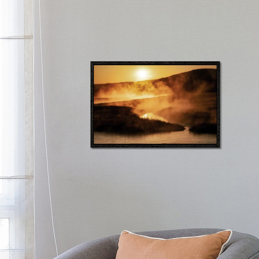 Madison Sunrise II von Dennis Frates - Galerie-verpackte Leinwand Giclée auf Leinwand