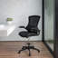 Chaise de bureau pivotante à dossier moyen avec repose-pieds et accoudoirs rabattables Archimedes