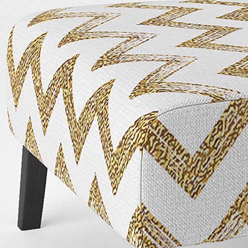 Fauteuil de chambre rembourré à motif de chevrons en zigzag doré