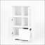 Armoire en bois avec 2 portes en verre et 2 espaces de rangement, salle de bain du salon-692363504