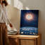 Toile, une vue à couper le souffle d'une éclipse solaire de l'espace mettant en vedette l'art mural de la Terre-613704473