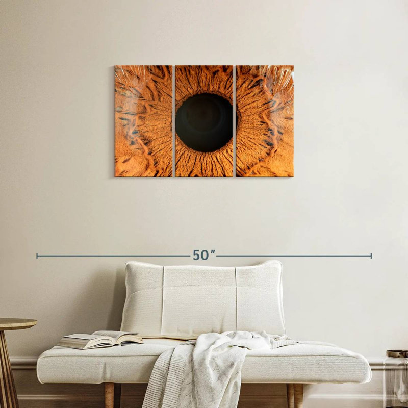 Alcaraz Brown Iris, 20" H x 33" W