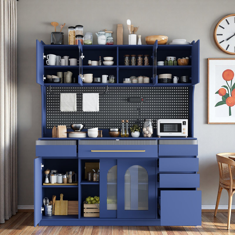 Garde-manger autoportant avec 6 tiroirs, tablettes réglables, panneau perforé, porte-serviettes et prise de courant
