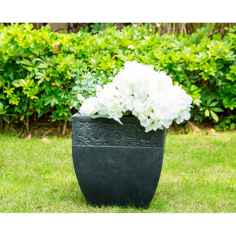 Pot de fleurs en béton Scannell