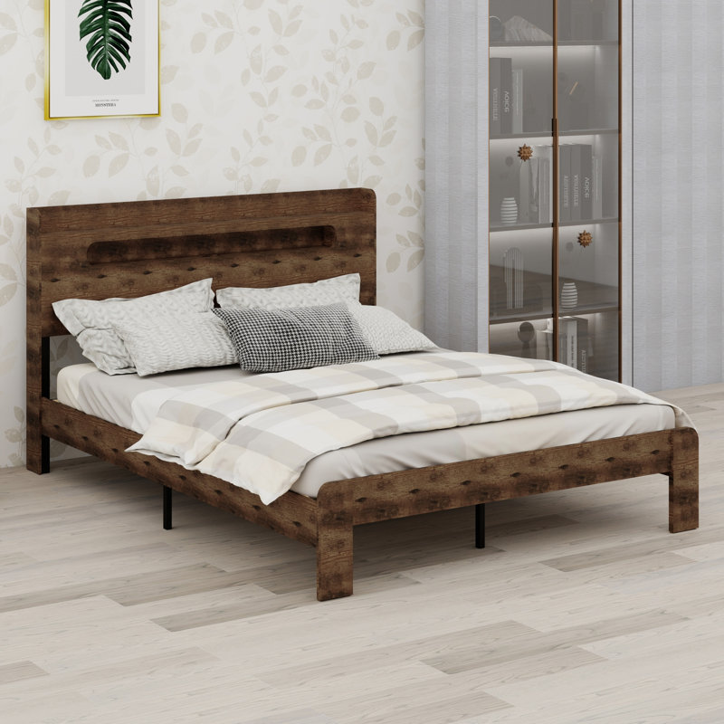 Lit plateforme moderne avec tête de lit avec rangement