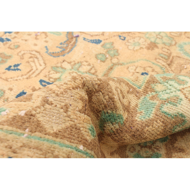 Tapis brun clair Prestan 10 pi 1 po x 13 pi 1 po