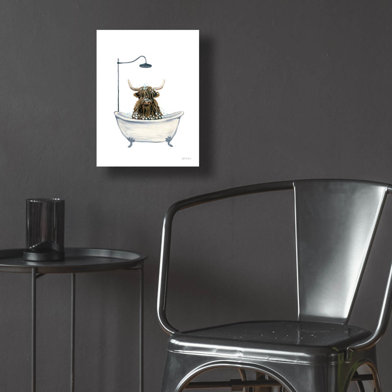 Art mural en verre Highland Cow in Tub »par Yvette St. Amant, H 16 po x l 12 po x P 0,13 po