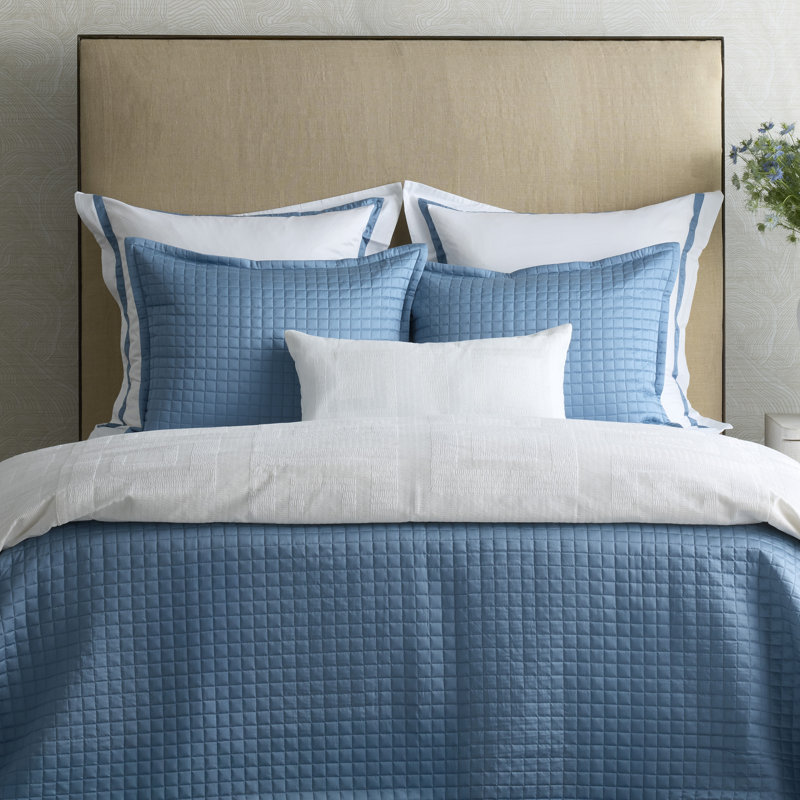 Ready-to-Bed Reversible Quilt, King Quilt, Blue