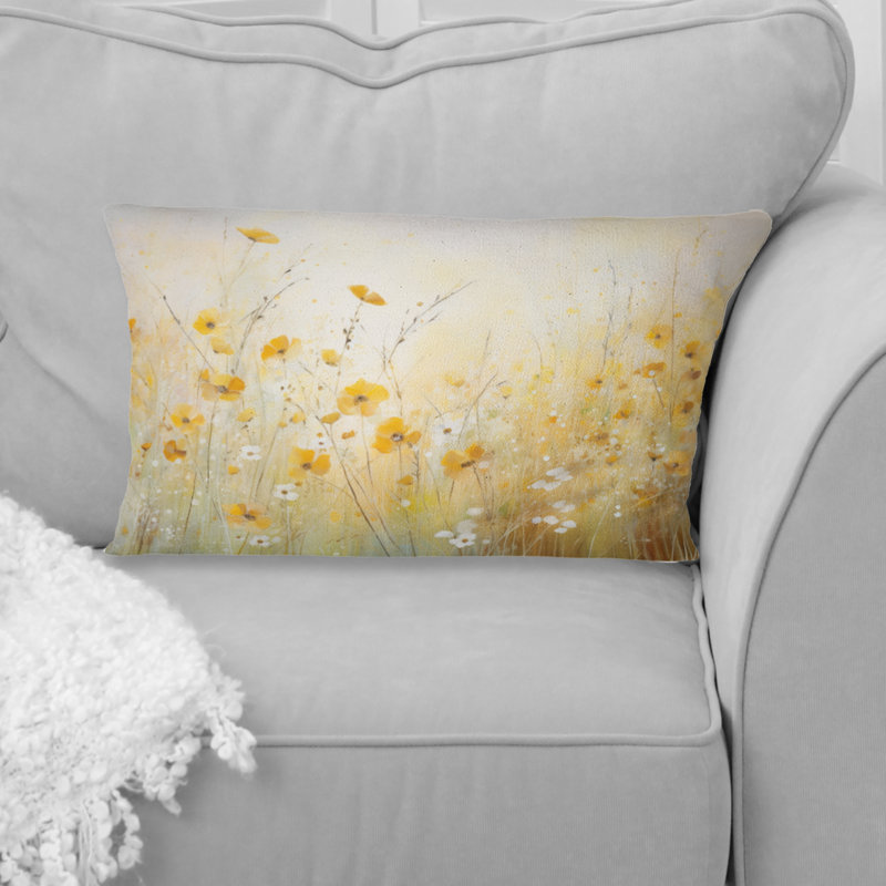 Blooming, fleurs de coquelicots jaunes dans les prés - coussin décoratif imprimé coquelicots