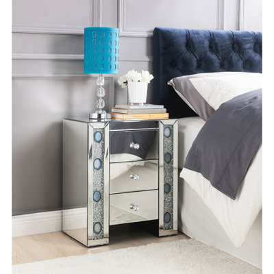 Table d'appoint en miroir assemblée avec finition en fausse pierre d'agate, 3 tiroirs, base de traîneau et incrustation de diamants, poids de 62,21 lb, base en verre transparent biseauté de 21,71 po de largeur, hauteur de 26,67, profondeur de 14,4 po