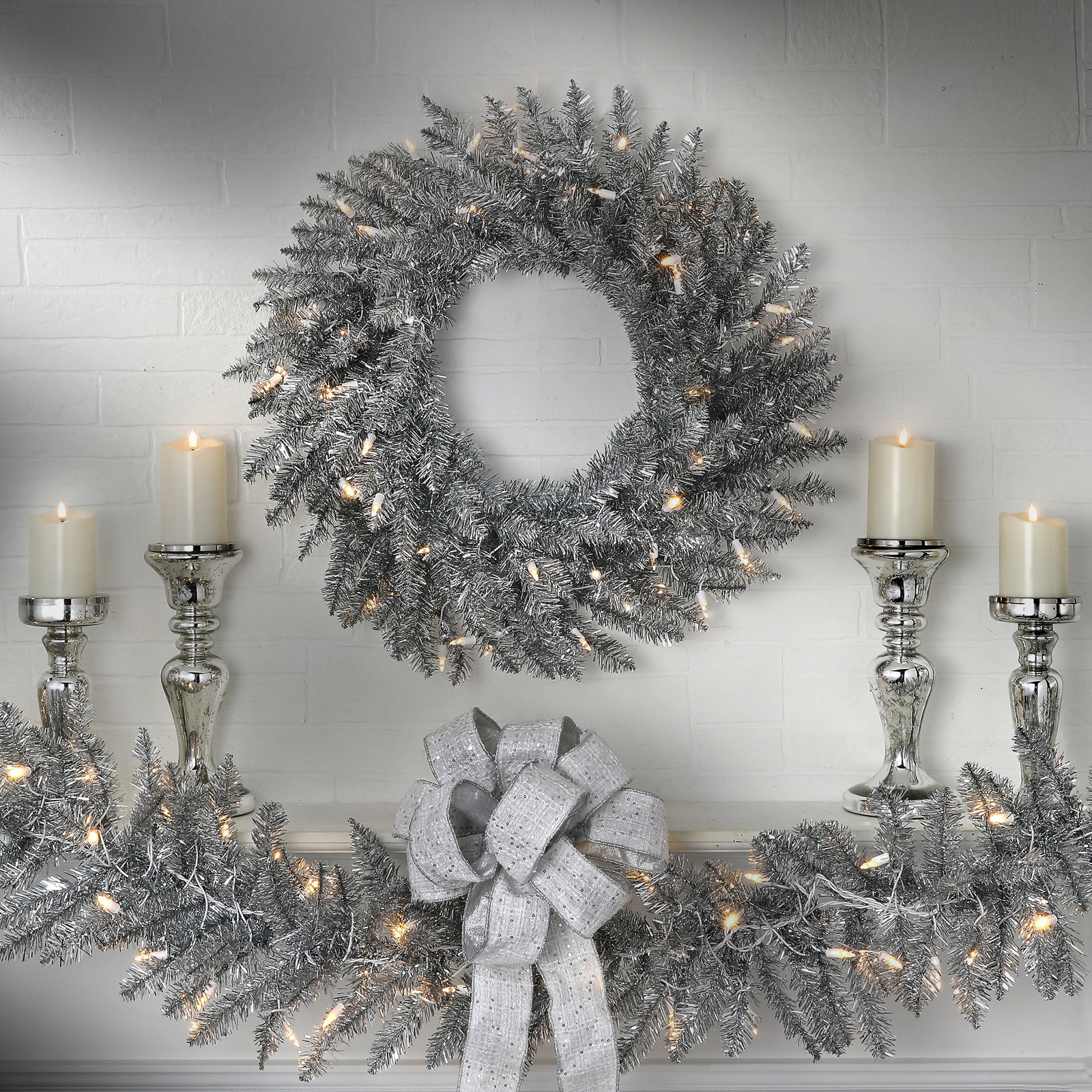 Pvc Greenery 30" Pre-Lit Wreath