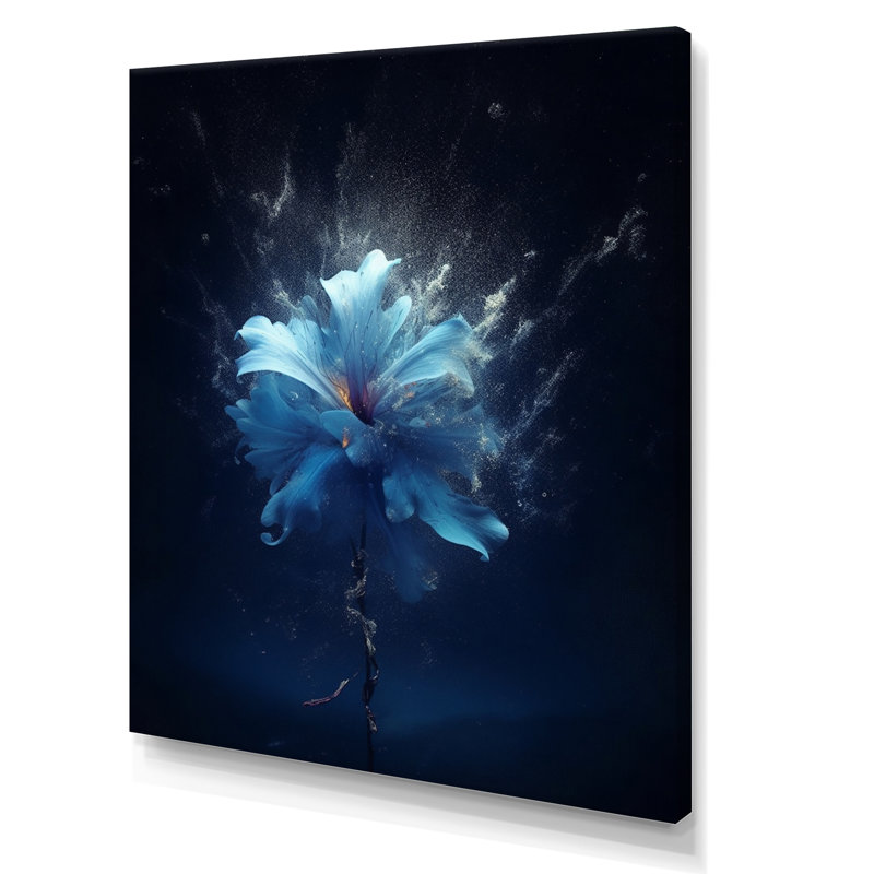 Amaryllis, fleur bleue abstraite sur toile, Toile tendue, H 32 po x l 16 po x P 1 po
